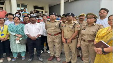 राष्ट्रीय बाल अधिकार संरक्षण आयोग और पुलिस टीम ने बुधवार को गाजियाबाद में एक स्लॉटर हाउस पर छापा मारा