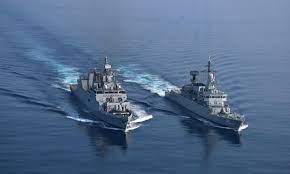 भारतीय नौ-सैनिक जहाज और रॉयल मलेशियाई जहाज ने विशाखापत्तनम में बहुआयामी समुद्री-अभ्‍यास किया
