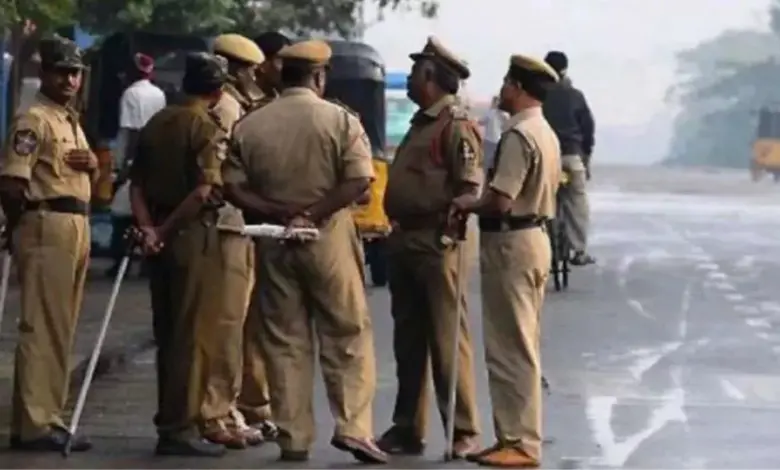 सेक्टर-125 स्थित नामी यूनिवर्सिटी के पास मारपीट की बढ़ती घटनाओं को देखते हुए नोएडा पुलिस (Noida Police) ने सख्त रुख अपना लिया
