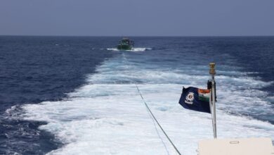 भारतीय तट रक्षक (आईसीजी) ने मंगलवार को एक मछली पकड़ने वाली भारतीय नाव को सफलतापूर्वक बचाया