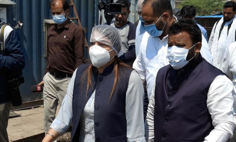 दिल्ली में कूड़े के पहाड़ में लगी आग काबू में आई, मेयर बोली मामले की होगी जांच