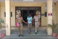 लक्ष्मी नगर पुलिस ने स्कूटी चोरी की मामले को 4 घंटे में सुलझाते 17 मामलों में शामिल कुख्यात अपराधी को किया गिरफ्तार