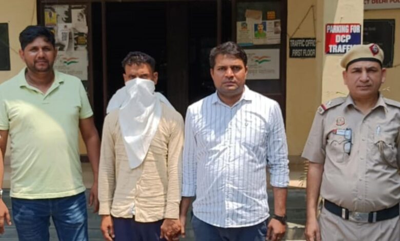 न्यूज़पेपर के ऑफिस में चोरी करने वाले शातिर चोर को लक्ष्मी नगर पुलिस ने 24 घंटे के भीतर धर दबोचा