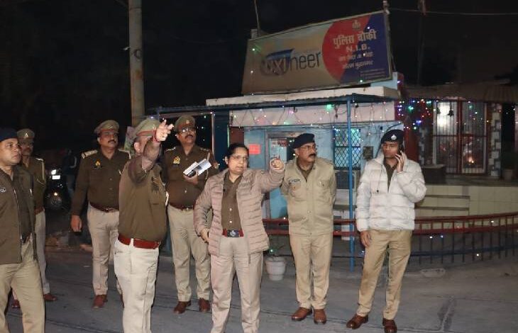 पुलिस कमिश्नर लक्ष्मी सिंह द्वारा सोमवार को थाना सेक्टर-113 का औचक निरीक्षण किया गया