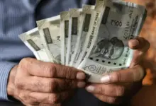 गेहूं का अवैध रूप से भंडारण करने पर दो व्यापारियों के खिलाफ कार्रवाई करते हुए जिला प्रशासन ने 4 लाख रुपए का जुर्माना लगाया गया है