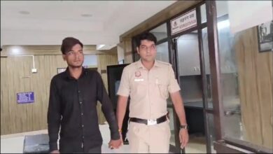 कृष्णा नगर थाना पुलिस ने सक्रिय एक स्नैचर को किया गिरफ्तार, छीना हुआ कैश और पीड़ित का आईडी कार्ड बरामद