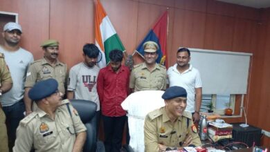 थाना फेज-1 पुलिस ने दो शातिर बदमाशों को सेक्टर-6 से गिरफ्तार किया है। इनके पास से पांच मोटर साइकिल और स्कूटी बरामद की गई है। बदमाश बाइक की रैकी करते थे