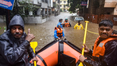 लगातार भारी बारिश और खडकवासला बांध से अतिरिक्त पानी छोड़े जाने के जवाब में, पुणे जिला मजिस्ट्रेट के अनुरोध पर एकता नगर क्षेत्र में सेना की एक टुकड़ी तैनात की गई है