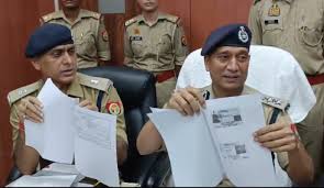 थाना एक्सप्रेसवे पुलिस ने ऐसे ही एक गैंग का पर्दाफाश करते हुए तीन आरोपियों को गिरफ्तार किया है