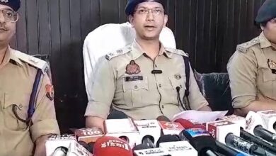 थाना सेक्टर-63 पुलिस ने एक फर्जी कॉल सेंटर का पर्दाफाश करते हुए 21 लोगों को गिरफ्तार किया है