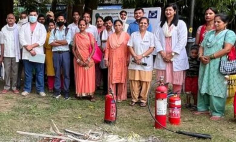 विश्व रोगी सुरक्षा दिवस के अवसर पर राम मनोहर लोहिया अस्पताल में एक जन -जागरूकता कार्यक्रम का आयोजन किया गया।