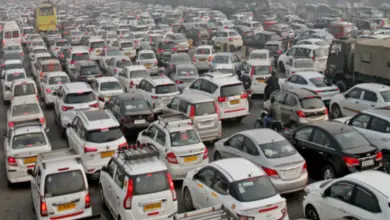 सेक्टर-15 नयाबांस मार्केट के सामने रोजाना लगने वाले जाम की समस्या को लेकर आरडब्ल्यूए सेक्टर-15 ने ट्रैफिक पुलिस अधिकारियों के साथ मौके पर बैठक की।