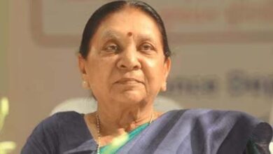 प्रदेश की राज्यपाल आनंदी बेन ( Anandiben Patel in noida) शनिवार को ग्रेटर नोएडा के निजी शारदा यूनिवर्सिटी (Sharda University) में आयोजित कार्यक्रम में हिस्सा लेने के लिए ग्रेटर नोएडा पहुंचेंगी