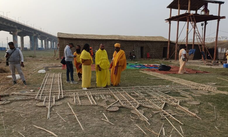 बिहार ,गुजरात, महाराष्ट्र और पश्चिम बंगाल से आए 25 हजार से अधिक कारीगर और श्रमिक दे रहे हैं सेवा