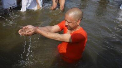 धर्म, संस्कृति और आस्था के सबसे बड़े महोत्सव में पवित्र स्नान कर पूरी सरकार ने दिया संदेश