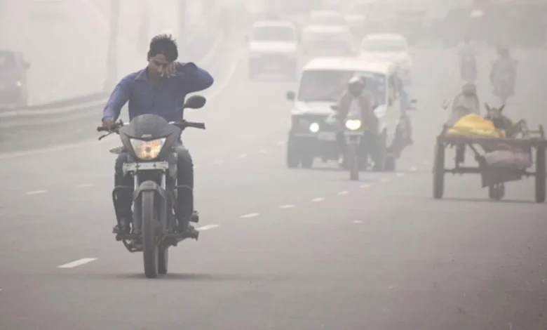 उत्तर प्रदेश, नोएडा: प्रदूषण जांच के लिए ज्यादा राशि लेने वाले केंद्रों के लाइसेंस निरस्त होंगे