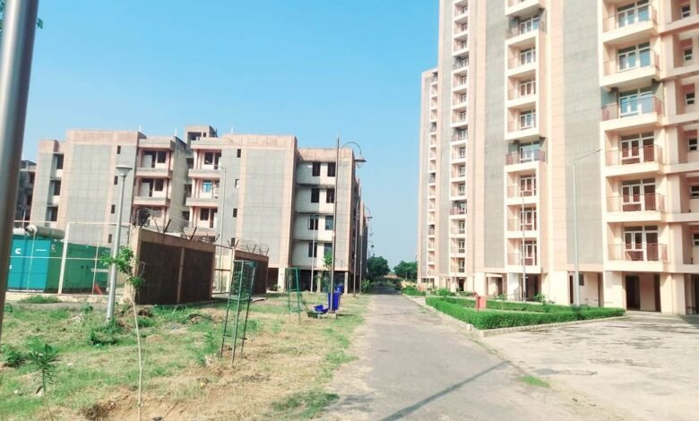 उत्तर प्रदेश, नोएडा: पहले आओ, पहले पाओ की तर्ज पर बुक कराएं नंबर
