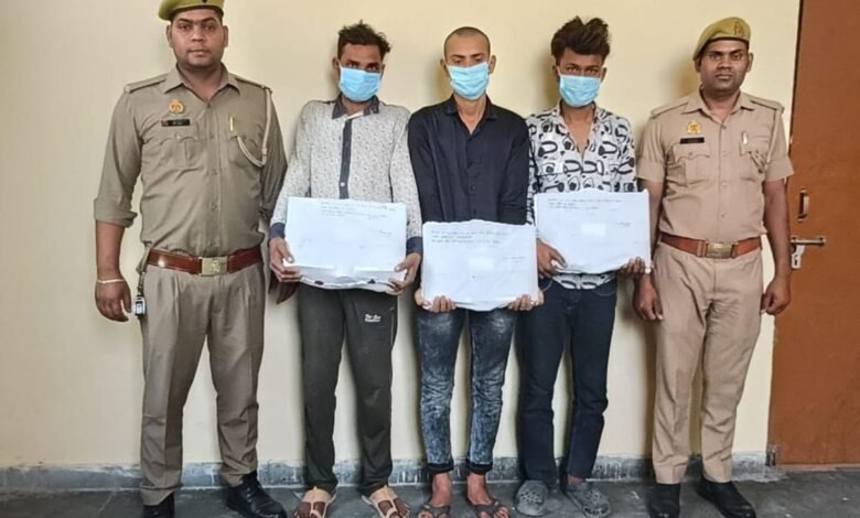 उत्तरप्रदेश, नोएडा: शतक बनाने वाले चार चोर गिरफ्तार, 32 ज्यादा मुकदमे दर्ज