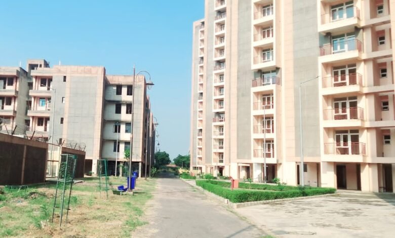 उत्तर प्रदेश, नोएडा: नाइजीरियन नागरिक ने फ्लैट ओनर को पीटा मारपीट
