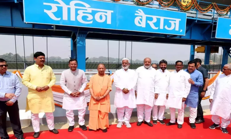 - पहले की सरकारों के दौर में 'एक जनपद, एक माफिया' का दौर था, अब 'एक जिला, एक मेडिकल कॉलेज', मुसहर, वनटांगिया और थारू जैसी जनजातियों के गांवों को जनकल्याणकारी योजनाओं से जोड़ा जा रहा