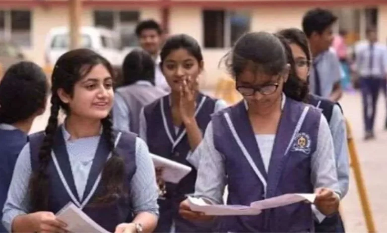 उत्तर प्रदेश, नोएडा: बिमटेक में 713 छात्र-छात्राओं को उपाधि मिली