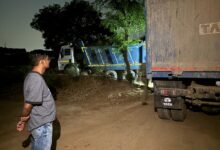 उत्तर प्रदेश, नोएडा: मिट्टी खनन के विरोध पर डंपर चढ़ाने का प्रयास