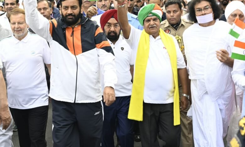 हरियाणा, चंडीगढ़: मुख्यमंत्री ने नशे के खिलाफ चंडीगढ़ में निकाले गए पैदल मार्च में की शिरकत
