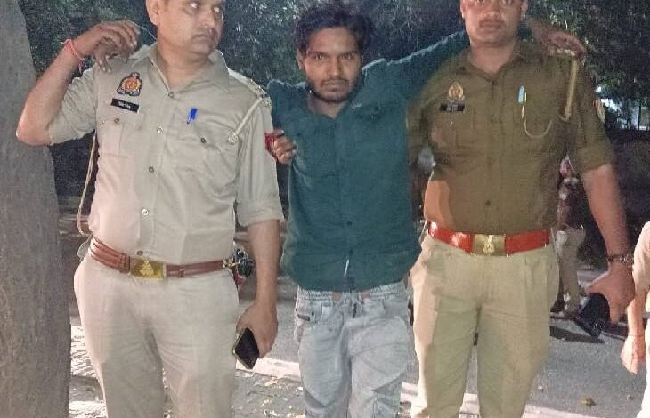 उत्तर प्रदेश, नोएडा: दो बदमाशों की पुलिस से मुठभेड़, एक के पैर में लगी गोली
