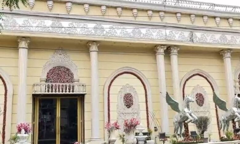 उत्तर प्रदेश, नोएडा: 16 बैंकेट हॉल प्रबंधक को नोटिस जारी