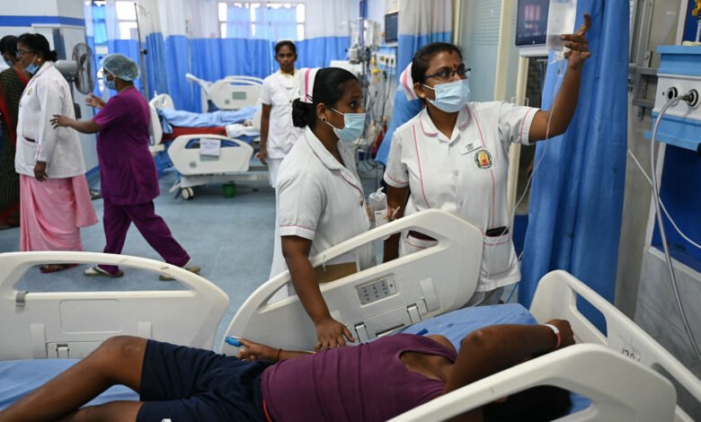 नई दिल्ली: डॉक्टर का मरीज को फरमान निजी विक्रेता से खरीदों सामान