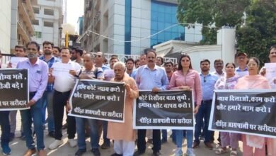उत्तर प्रदेश, नोएडा: आम्रपाली के फ्लैट कैंसिलेशन से नाराज खरीदार