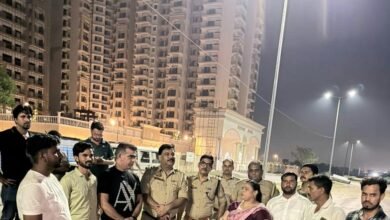 उत्तर प्रदेश, नोएडा: ग्रेटर नोएडा में 27वीं मंजिल से गिरे 2 युवक
