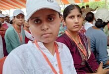 देवरिया के राजकुमार का भावुक संदेश, अब खेत नहीं बिकेंगे”