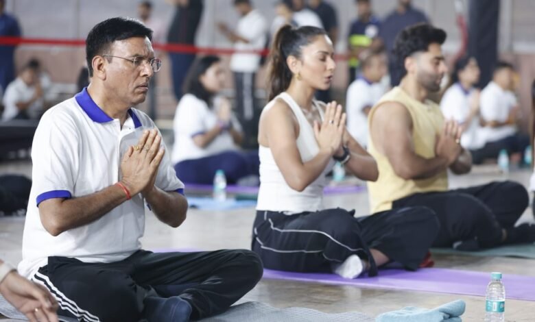 नई दिल्ली: योग हमारी संस्कृति, इसे दैनिक जीवन में शामिल करें : मांडविया