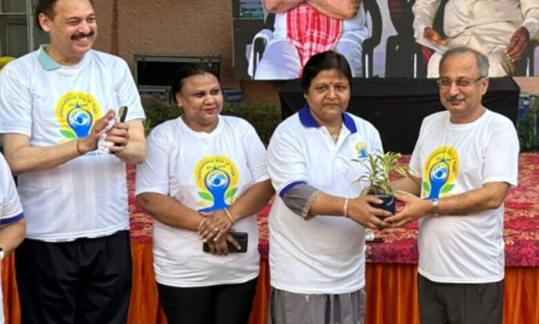 नई दिल्ली: योग के नियमित अभ्यास से रोग प्रतिरोधक क्षमता में होता है इजाफा