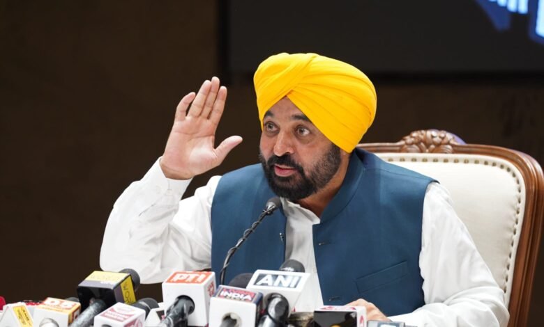 * राजनीतिक बदले की कोई बात नहीं, क्योंकि नशा तस्करों के खिलाफ पर्याप्त सबूत मौजूद हैं
