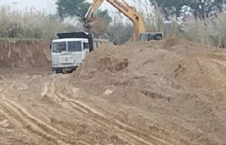 उत्तर प्रदेश, नोएडा: यमुना प्राधिकरण एरिया में अवैध खनन का खेल