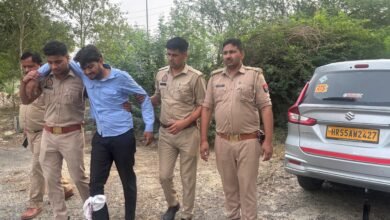 उत्तर प्रदेश, नोएडा: 25 हजार का इनामी गौकश पुलिस मुठभेड़ में घायल