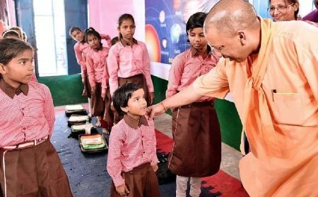 - बाल श्रम उन्मूलन में उत्तर प्रदेश बना अग्रणी, यूनिसेफ भी बना सहयोगी- मंत्री अनिल राजभर, अटल आवासीय विद्यालय श्रमिकों के बच्चों के लिए उत्तर प्रदेश का अभिनव मॉडल- मंत्री अनिल राजभर