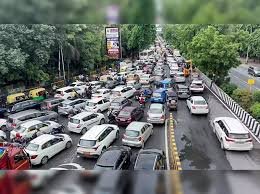उत्तर प्रदेश, नोएडा: वीआईपी मूवमेंट के कारण ट्रैफिक डायवर्जन, कई रास्ते रहेंगे बंद