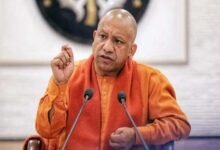 - 100 जीपीएस युक्त पिंक स्कूटी और 10 पिंक एसयूवी वाहन रात का अंधेरा कर रहे दूर