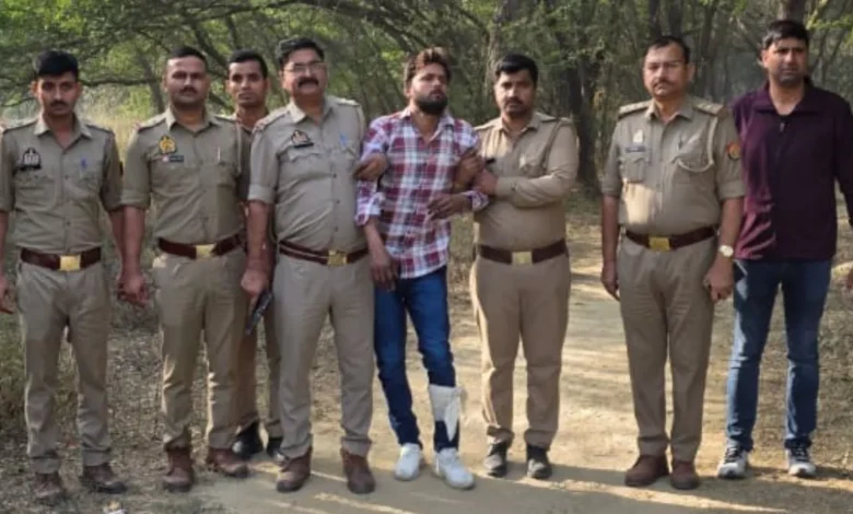 उत्तर प्रदेश, नोएडा: ग्रेटर नोएडा में पुलिस और बदमाश के बीच मुठभेड़