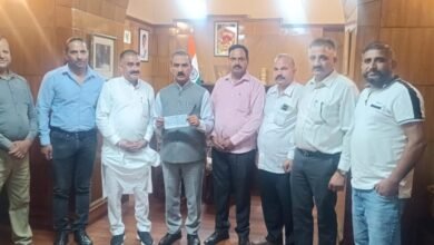 कांग्रेस नेता सुरेंद्र मनकोटिया