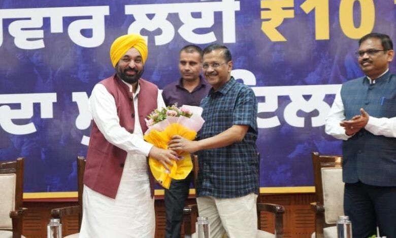 सरकारी कर्मचारी, आंगनबाड़ी एवं आशा वर्कर 100% योजना अधीन कर होंगे