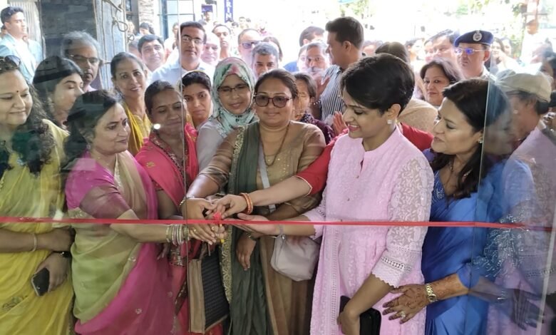 उत्तर प्रदेश, नोएडा: आकांक्षा समिति एवं जेवर फाउंडेशन के संयुक्त तत्वाधान में आकांक्षा स्टोर की हुई भव्य ओपनिंग