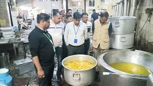 - खाद्य पदार्थों के नियमित नमूने लेने और त्वरित कार्रवाई का निर्देश जारी