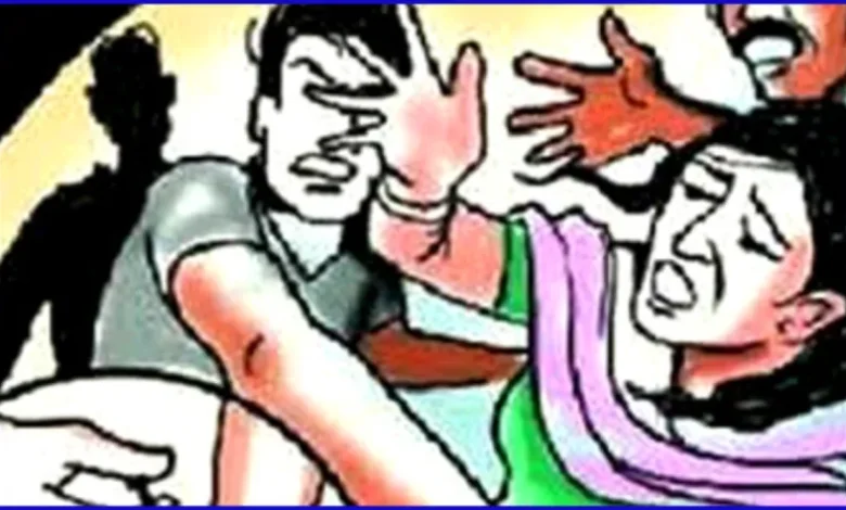 उत्तर प्रदेश, नोएडा: शराब के नशे में धुत पति ने कर दिया पत्नी के साथ बड़ा कांड