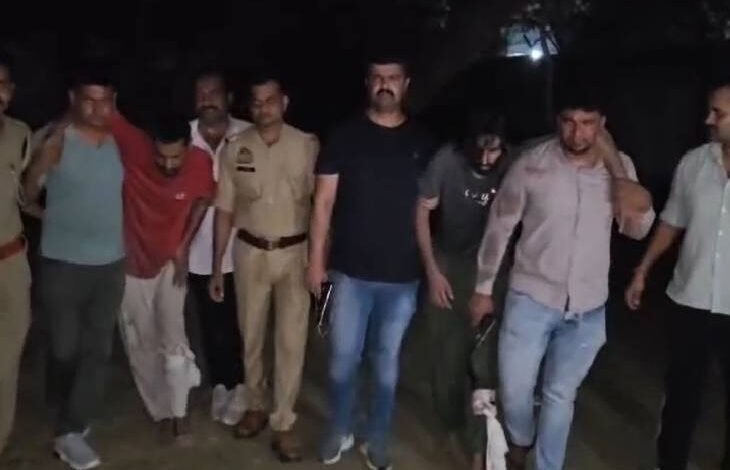 उत्तर प्रदेश, नोएडा: नोएडा पुलिस की चोरों से मुठभेड़
