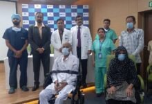 उत्तर प्रदेश, नोएडा: नोएडा में डॉक्टरों ने दुर्लभ सर्जरी कर किडनी ट्रांसप्लांट किया