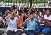उत्तर प्रदेश, नोएडा: बीटेक छात्रा की आत्महत्या पर एबीवीपी का विरोध